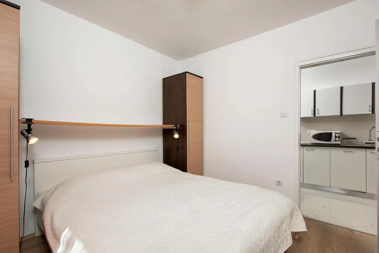 Apartments Mandic Pula