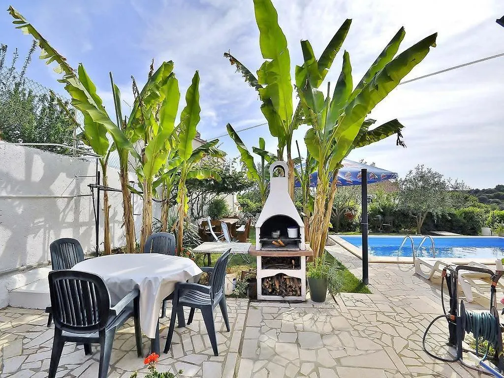 Apartments Mandic Pula